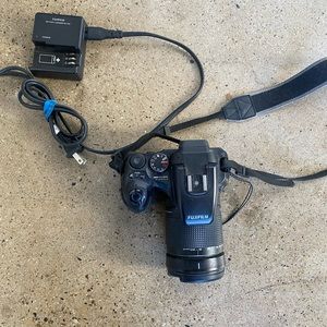 Fujifilm finepix s200exr camera